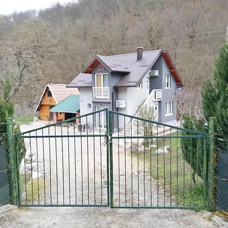 Fip Pure Holiday home *